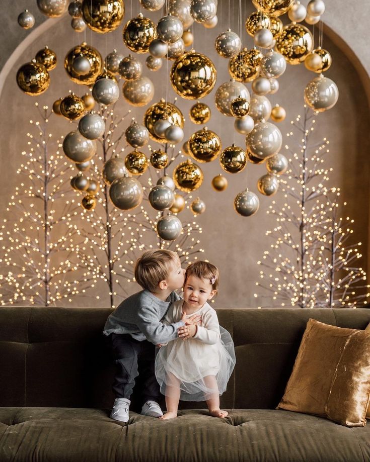 This contains: Holiday Season 2022 at Mint Room Studios & Preto Loft - Mint Room Studios | Christmas design backdrop 845.80.1.100