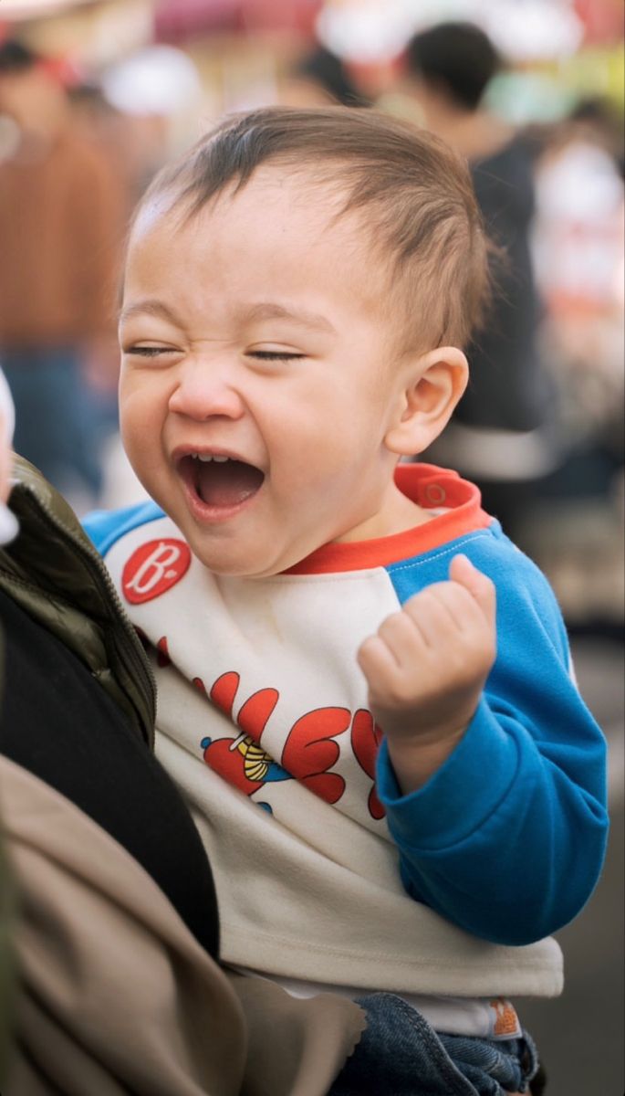 30 Family Photo Shoot With Baby Ideas To Treasure