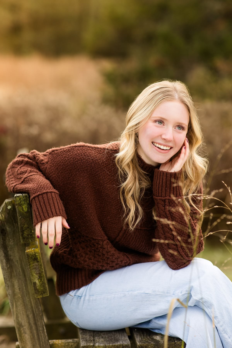 30 Unique Fall Photoshoot Ideas With Cozy Seasonal Style