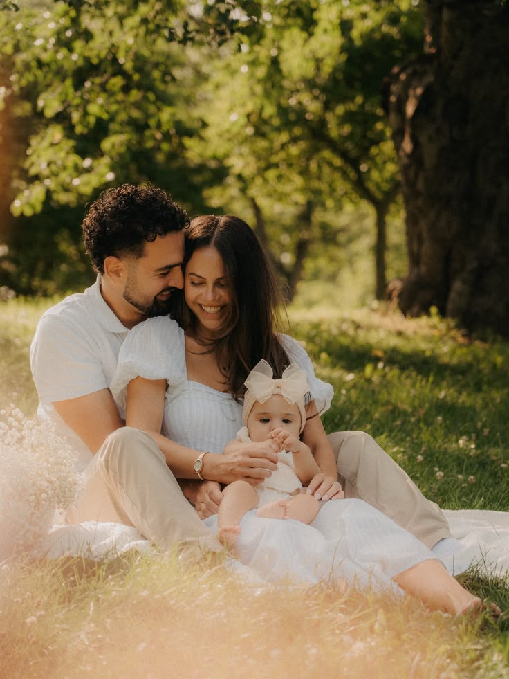 Another chapter of their little family film - now with a new main character 🎞️
The kind of story that becomes more beautiful with every year

#TorontoFamilyPhotographer #TorontoPhotographer #FamilyPhotography #CinematicPhotography #TorontoFamilies