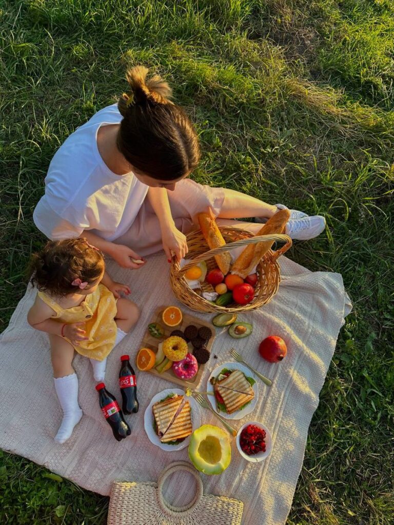 30 Outdoor Photoshoot Ideas For Kids Full Of Happy Moments